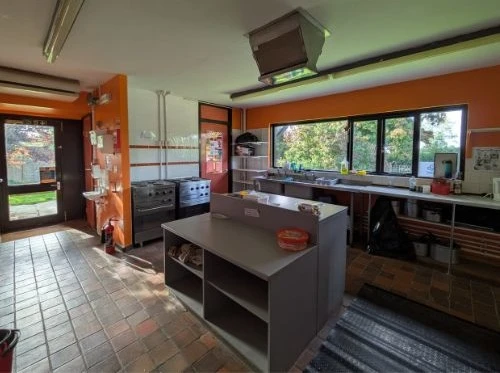 County Centre Holiday Home Kitchen